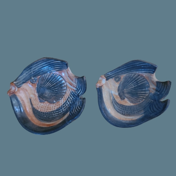 *Vintage B.L.C Studio Pottery Fish Shaped Bowl/Platters Shell Embossed Fish Set - Picture 2 of 5